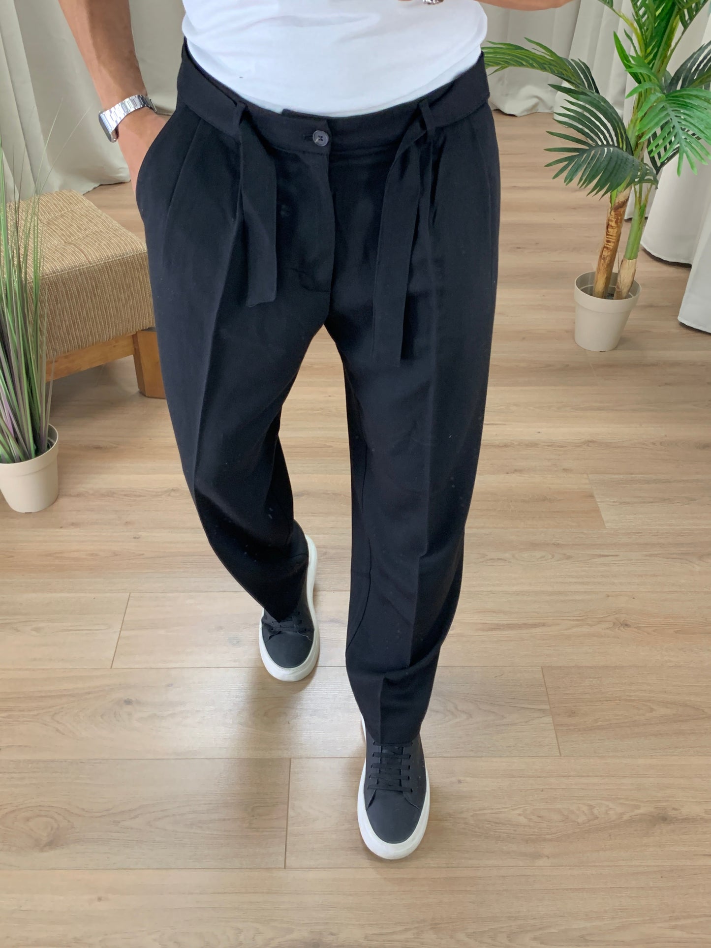 Pantalone Tred con Pinces ed Accessorio Rimovibile col. Nero