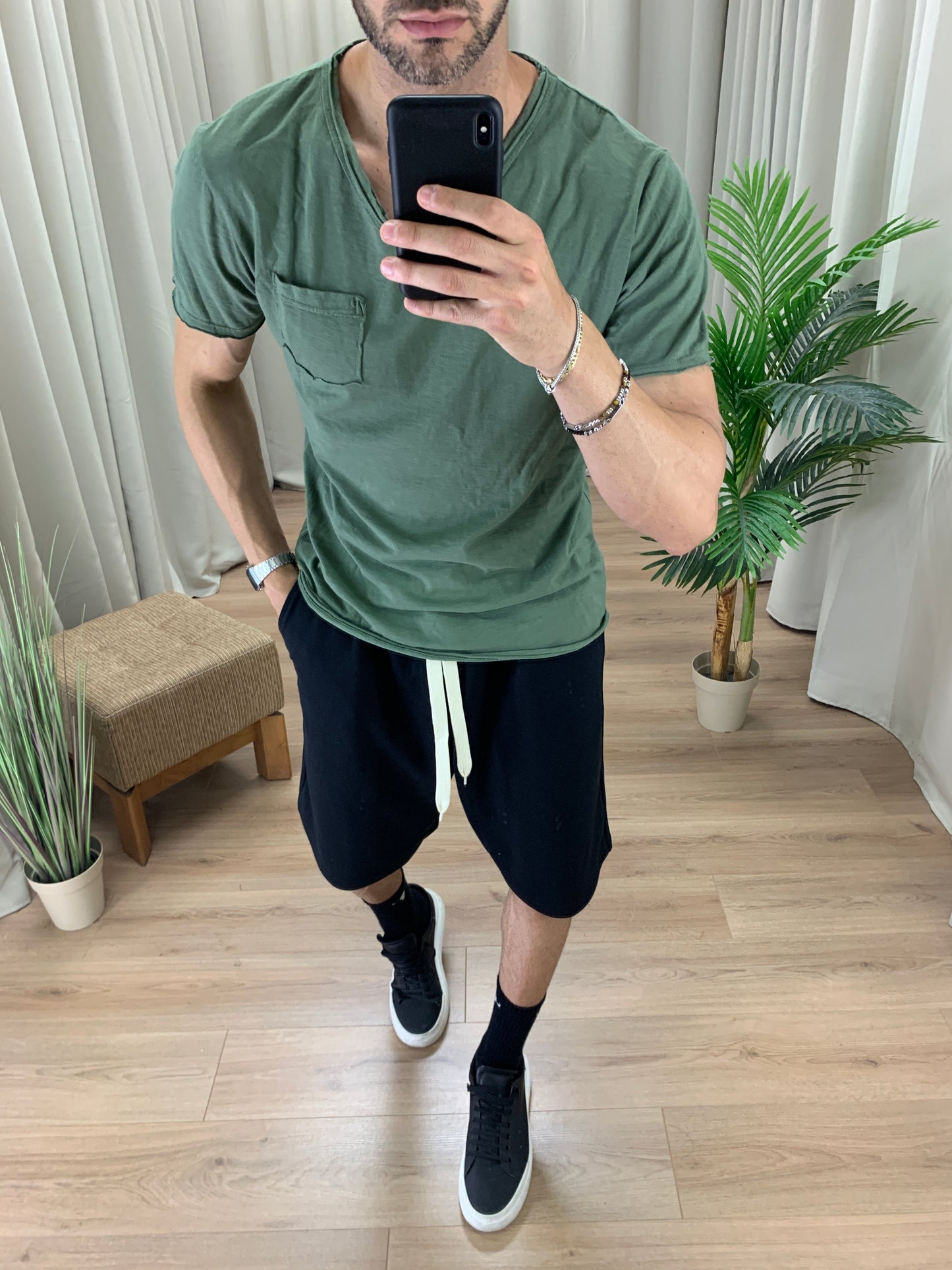 Bermuda Interlock Garzato con Elastico in Vita col. Nero