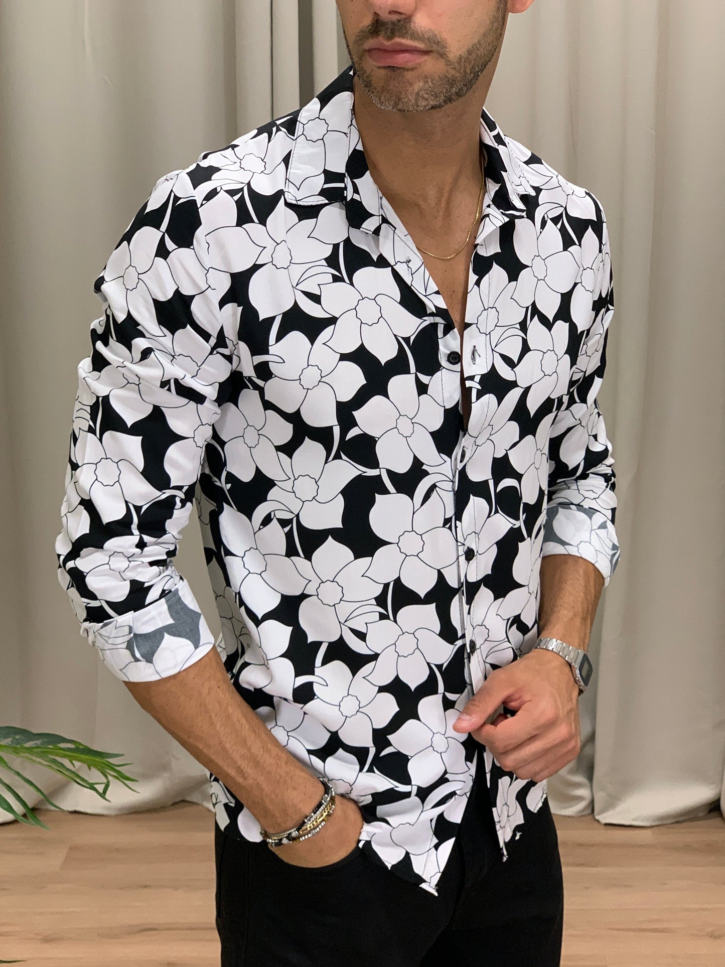 Camicia Relax Flowers con Fantasia col. Bianco