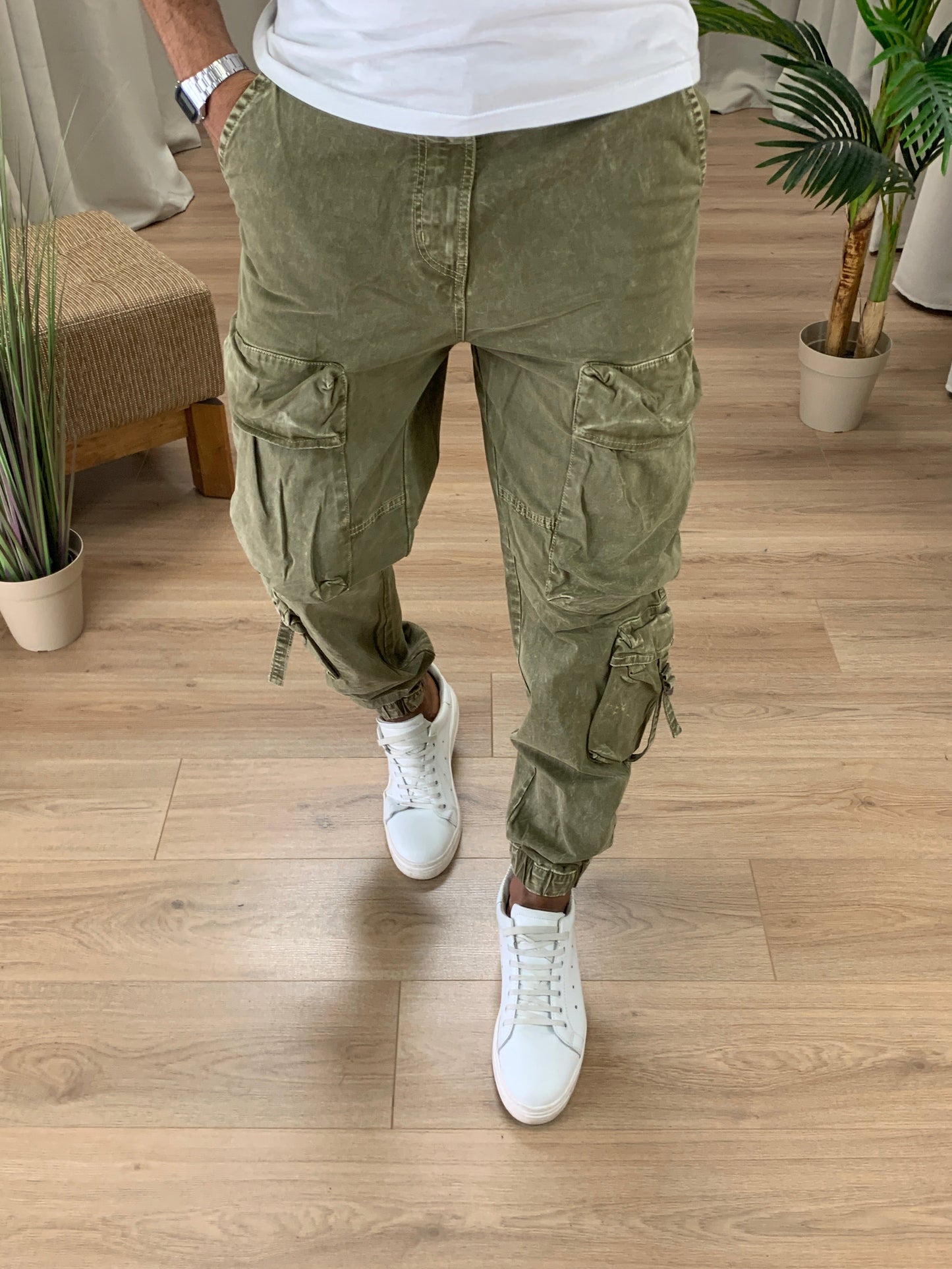 Jeans Stone Slavato con tasconi col. Khaki