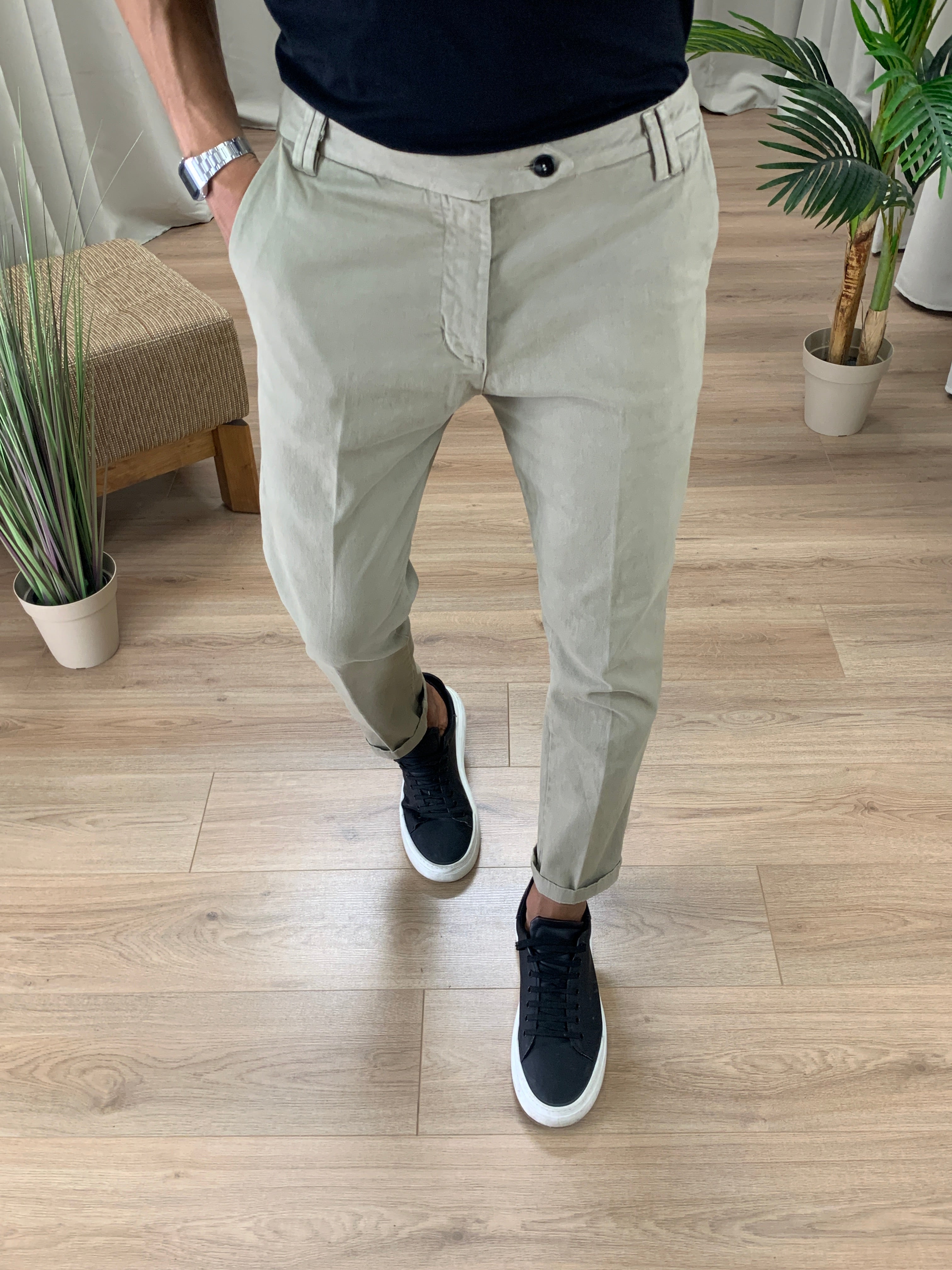 Selected Variant Image