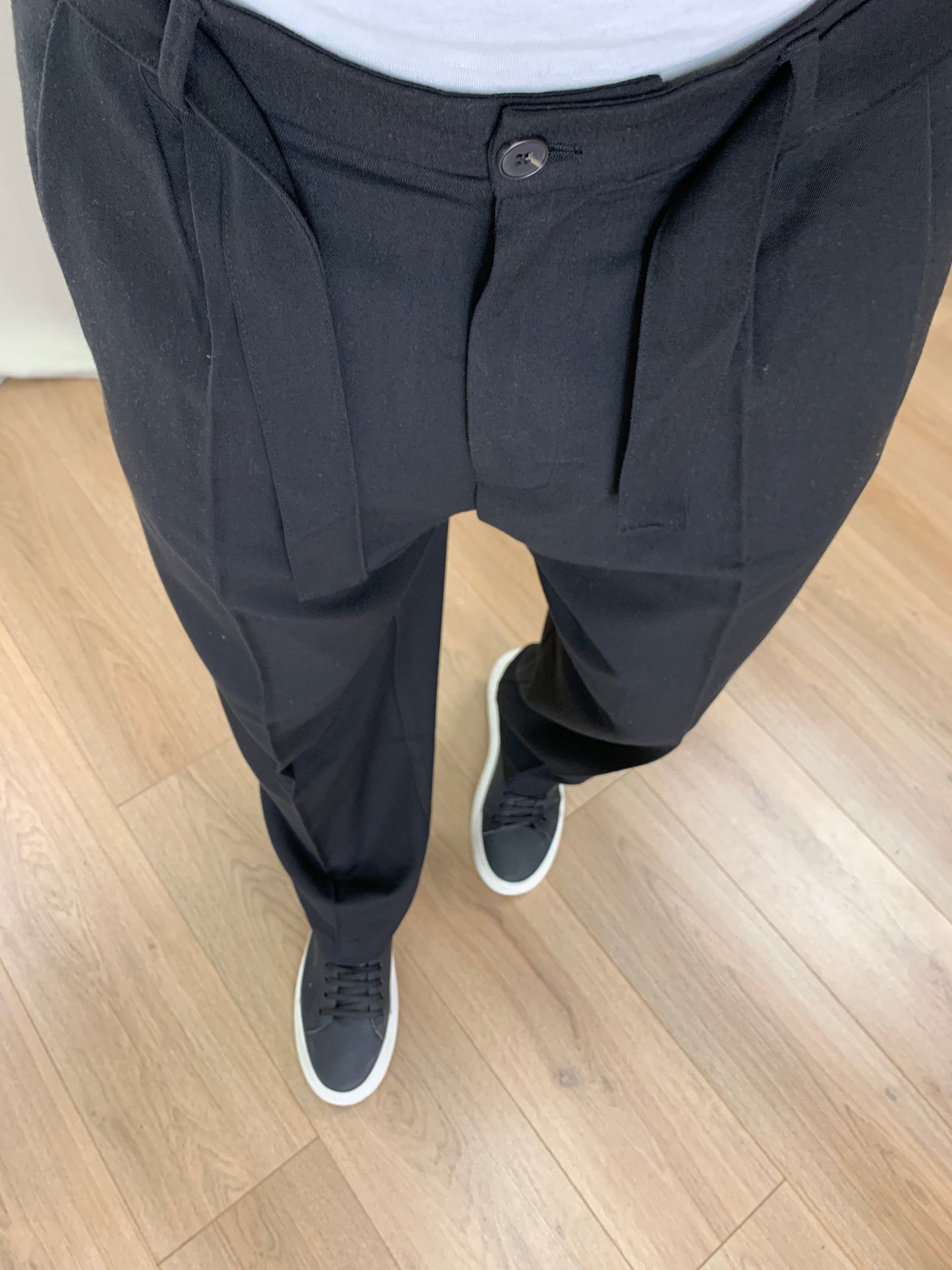 Pantalone Tred con Pinces ed Accessorio Rimovibile col. Nero