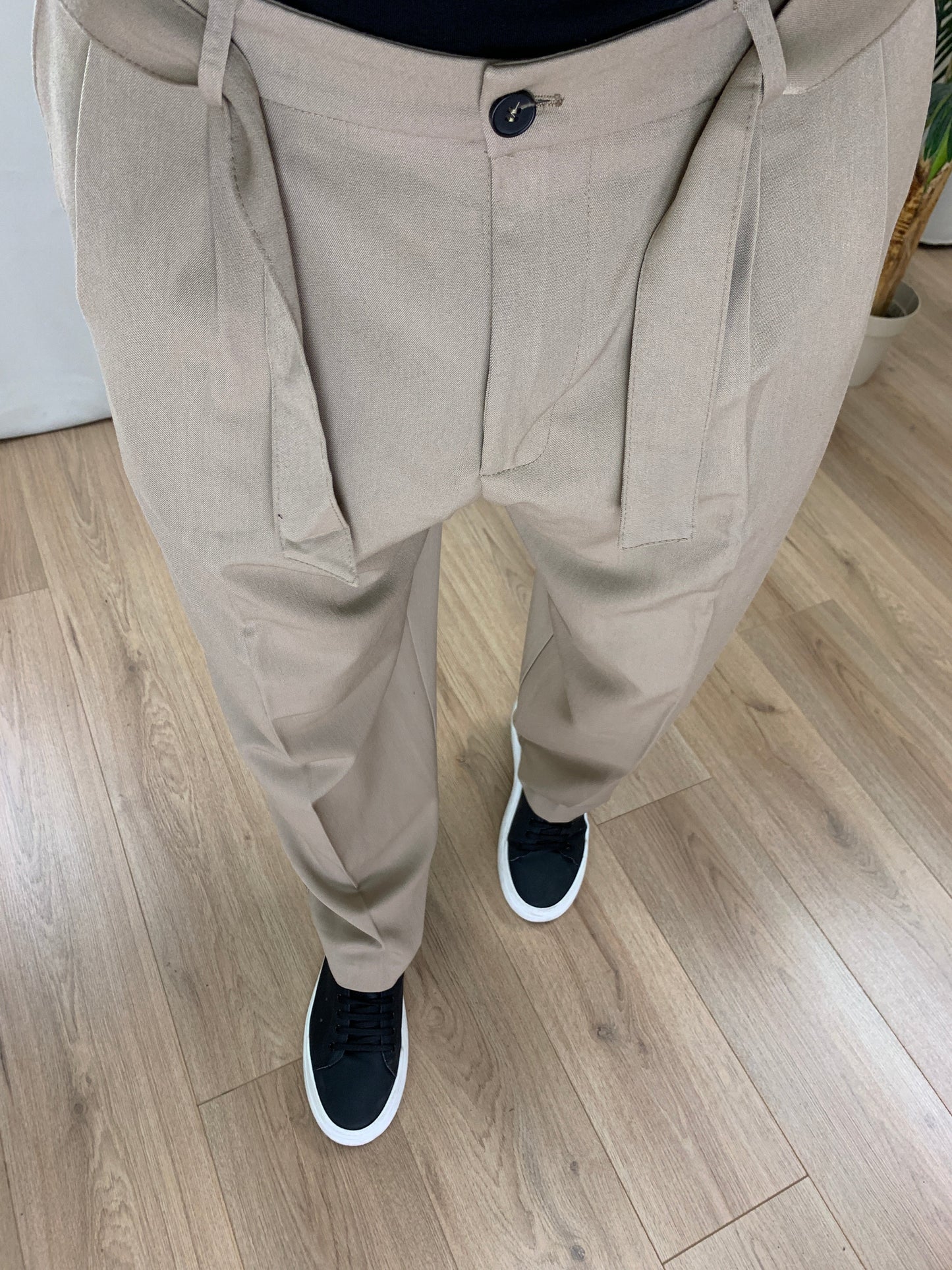 Pantalone Tred con Pinces ed Accessorio Rimovibile col. Beige