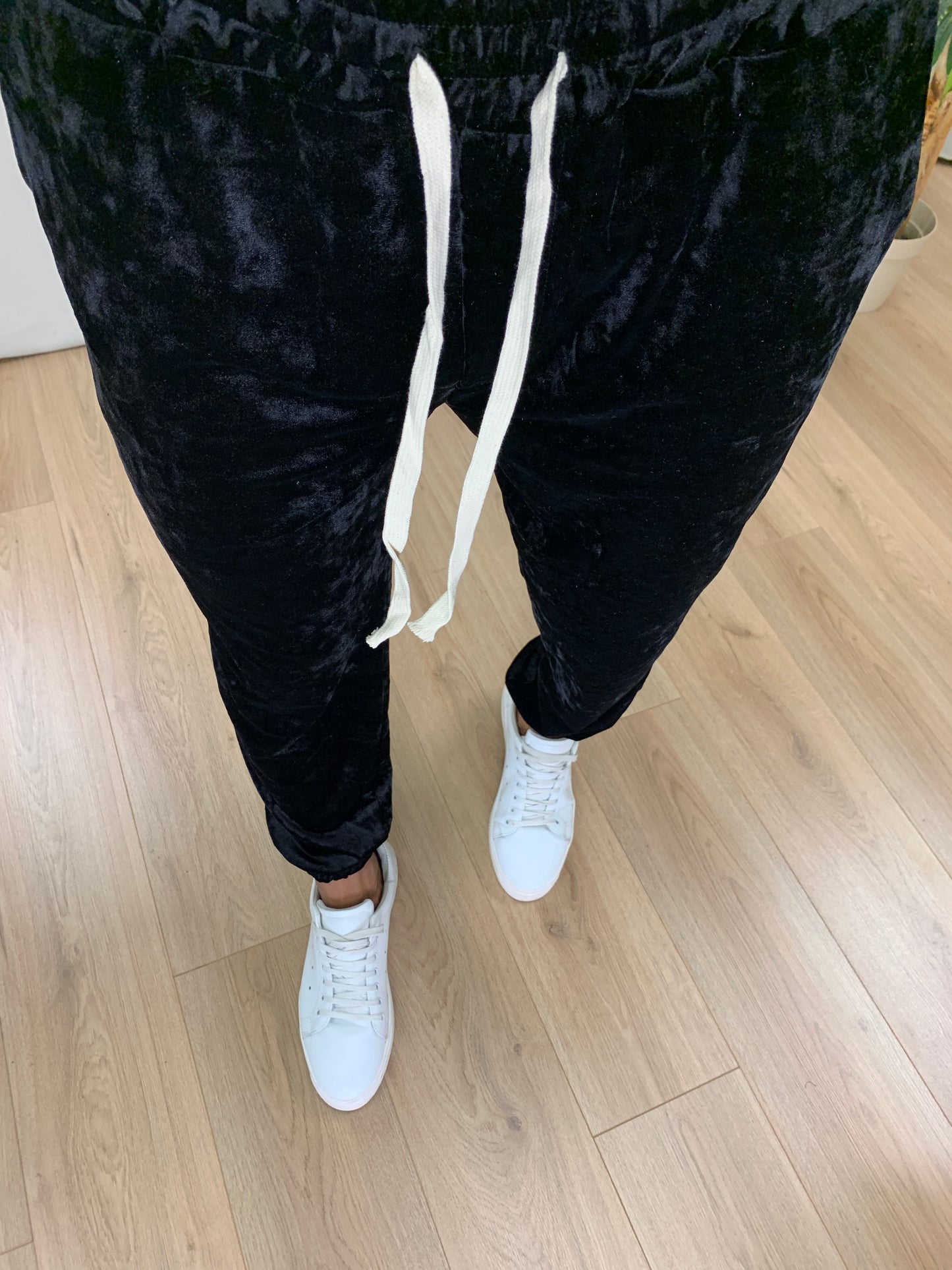 Completo 166 Felpa con Zip + Pantalone col. Nero