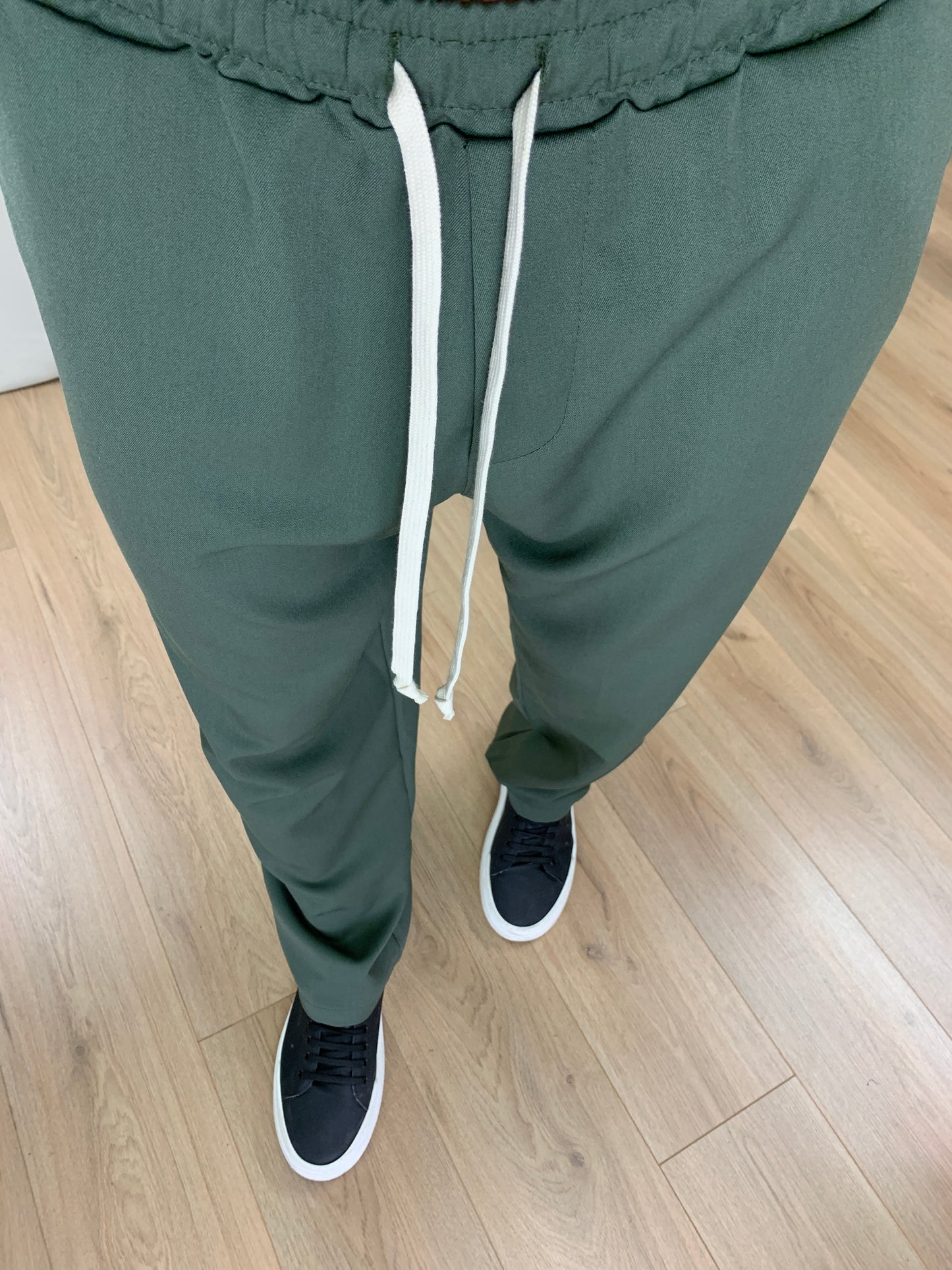 Completo Over 143 Camicia con Zip + Pantalone col. Verde Militare