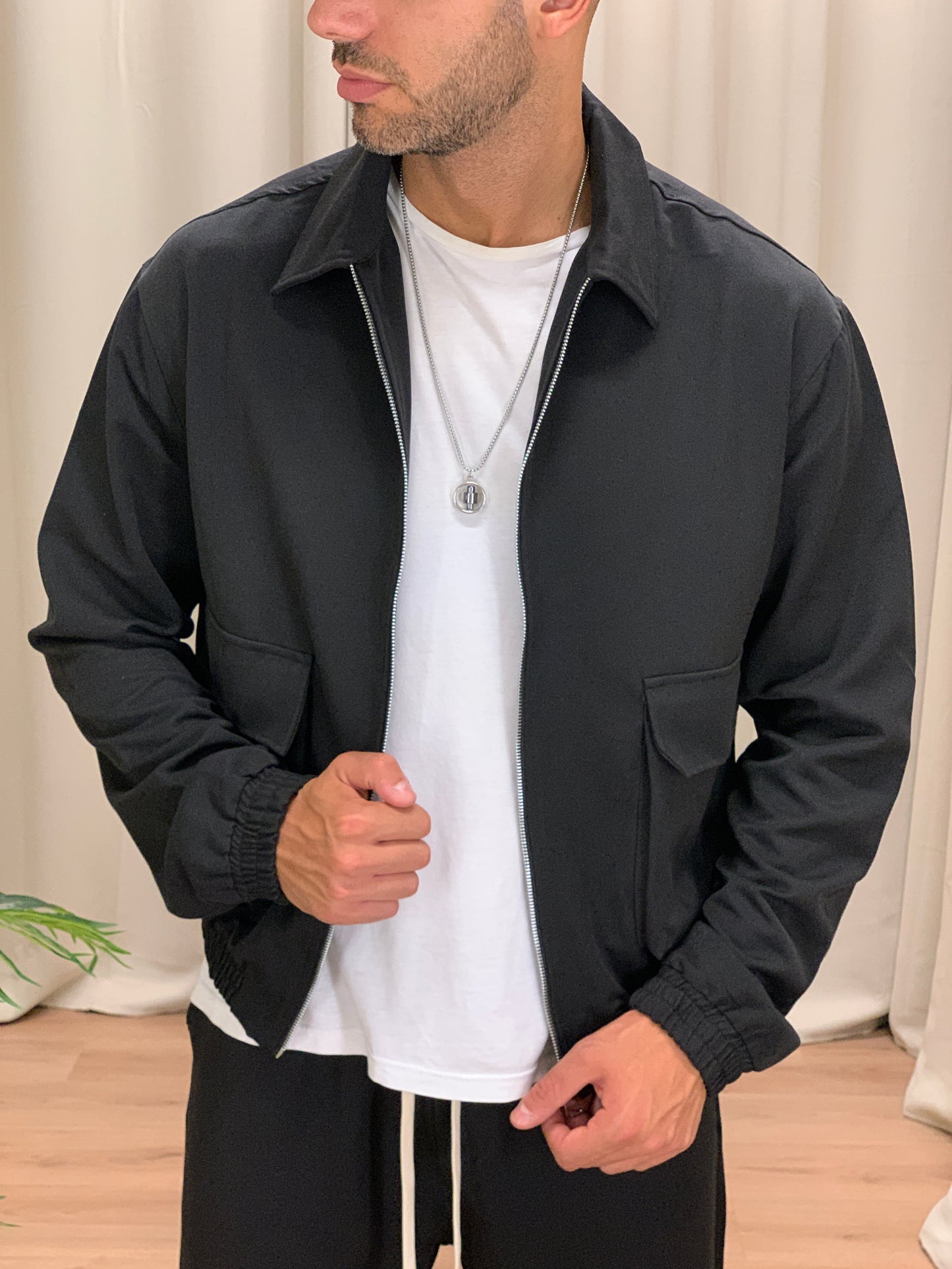 Completo Over 143 Camicia con Zip + Pantalone col. Nero