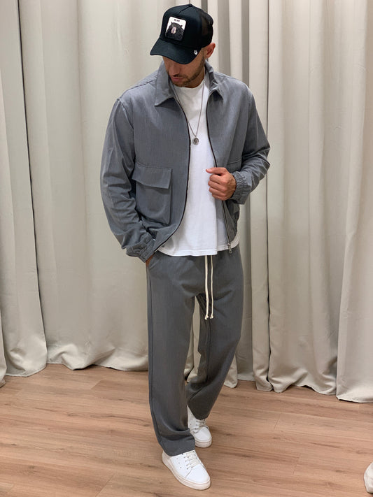 Completo Over 143 Camicia con Zip + Pantalone col. Grigio