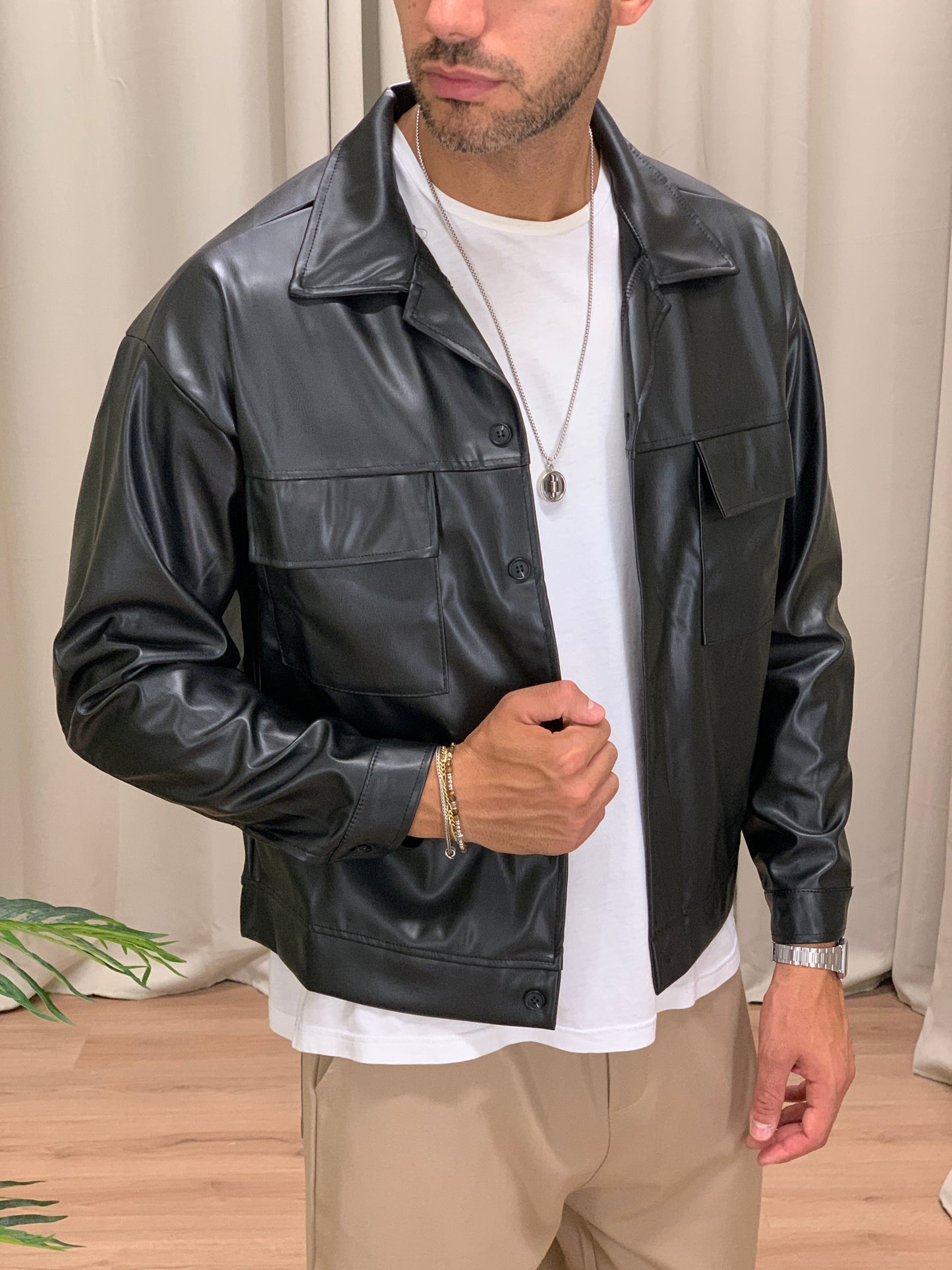 Giacca con Taschini Sfoderata effetto Pelle col. Nero