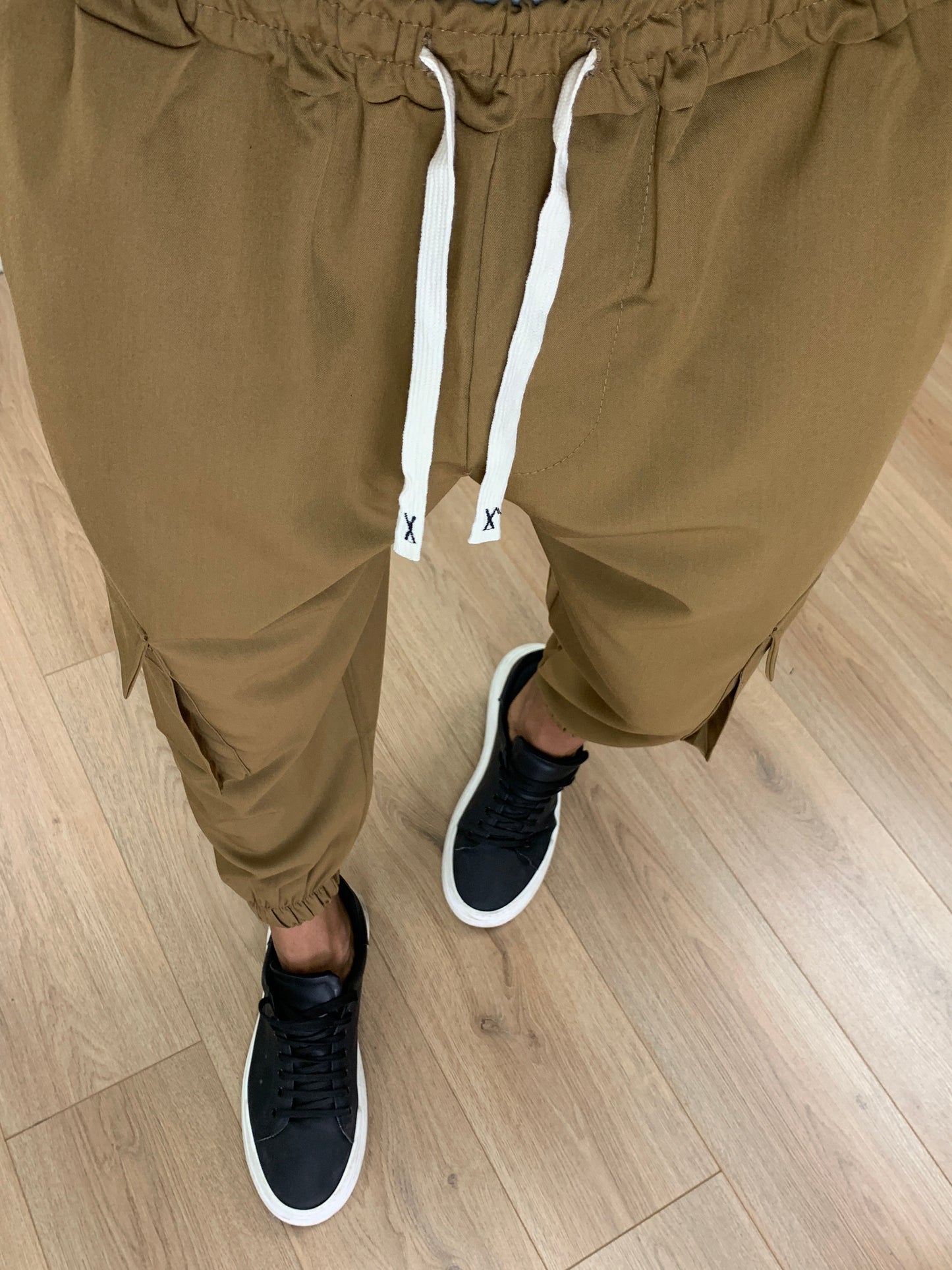 Pantalone Cargo Rug con elastico col. Moro