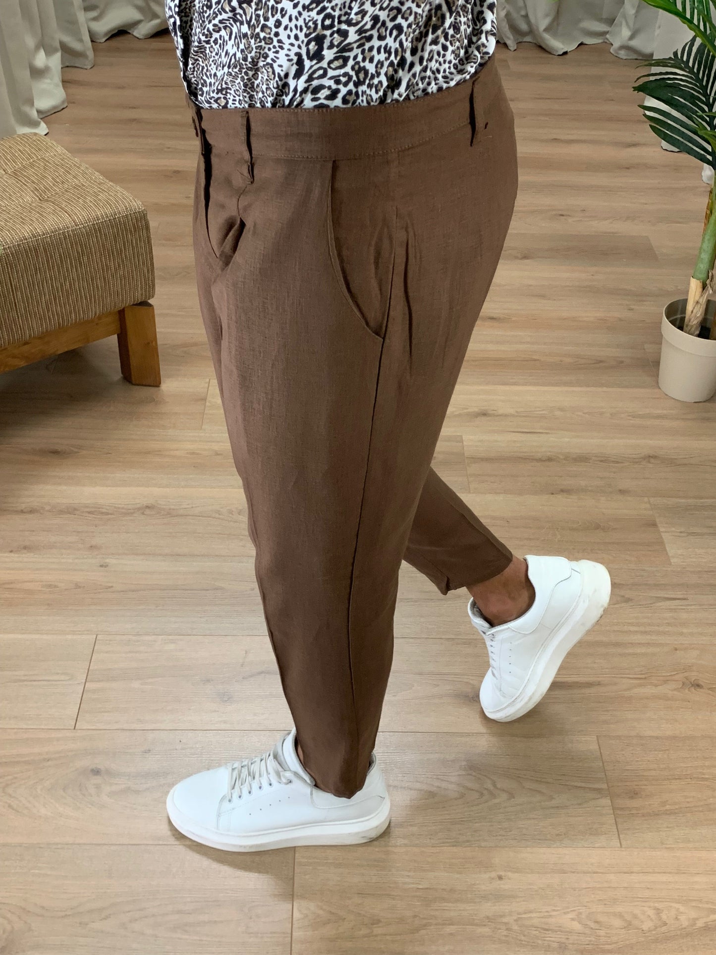 Pantalone Positano in Lino con Pinces col. Tabacco