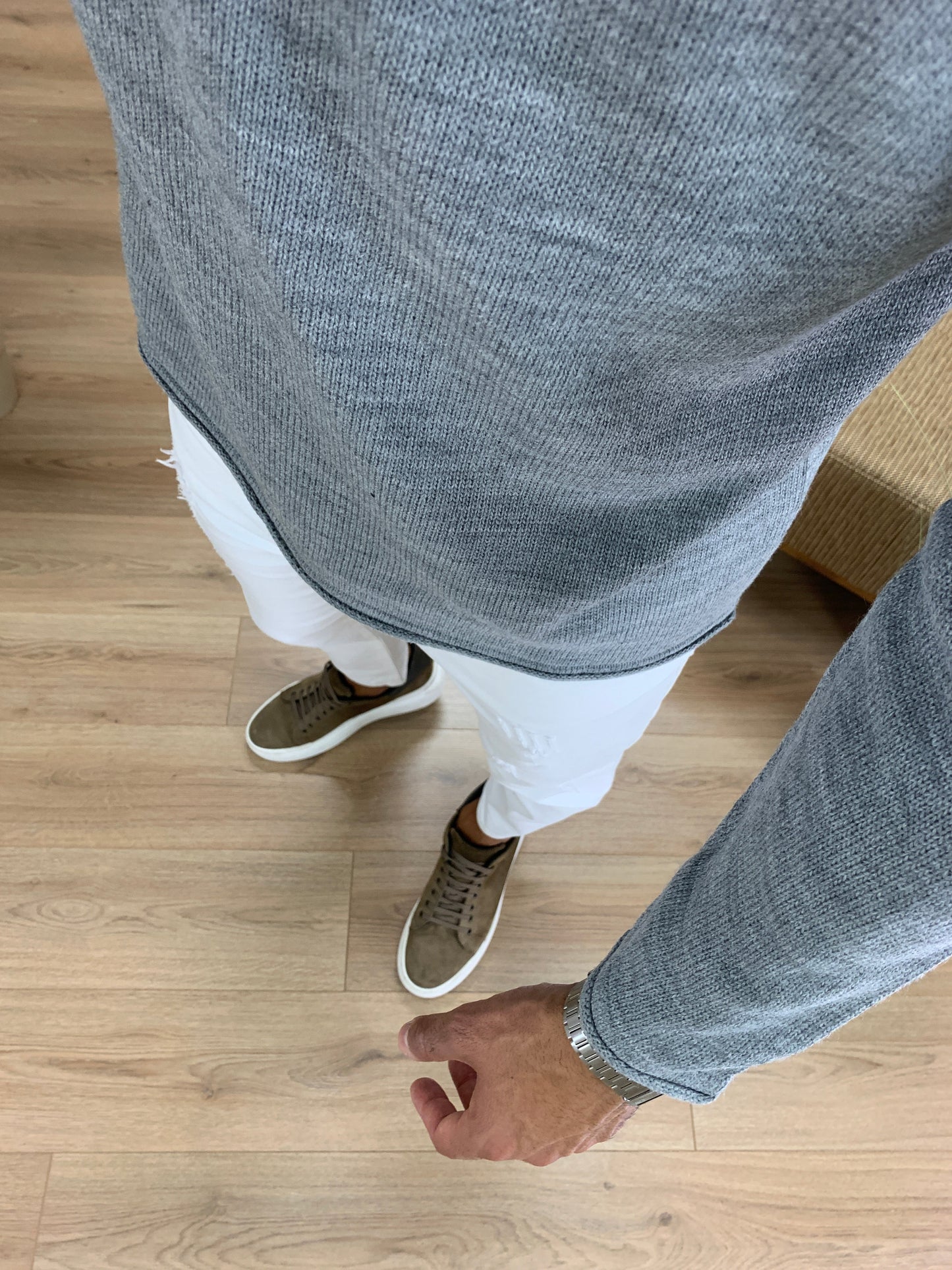 Maglioncino Billy a Taglio Vivo col. Grigio