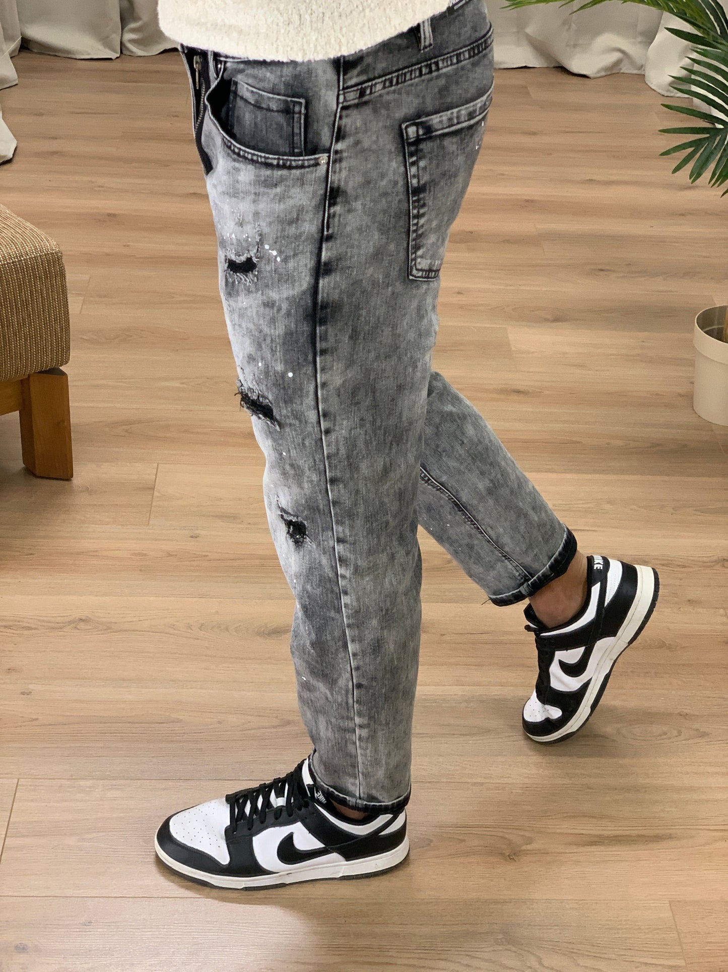 Jeans Pax con Zip e Abrasioni col. Antracite