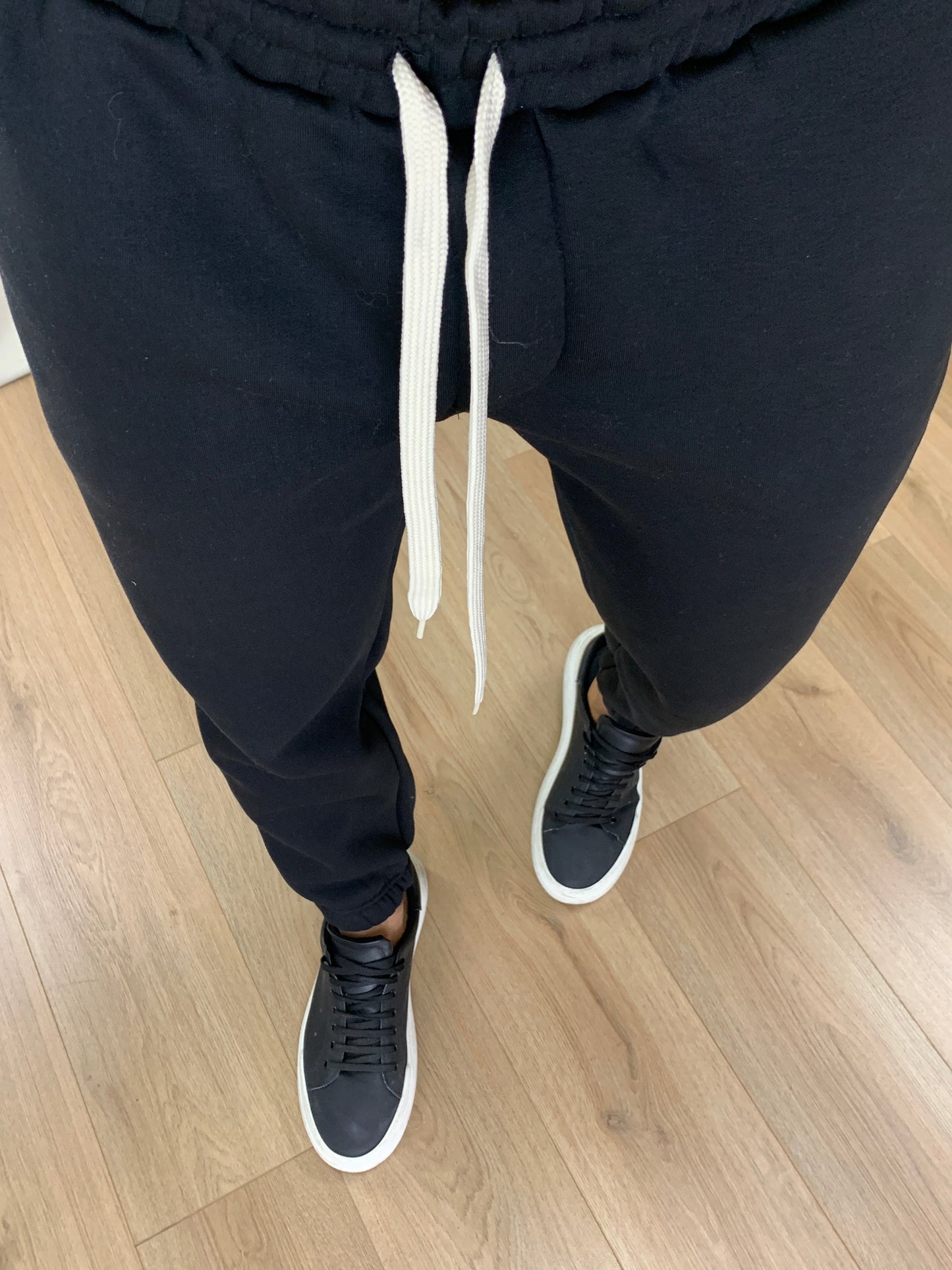 Completo Laurent Basic con cappuccio col. Nero