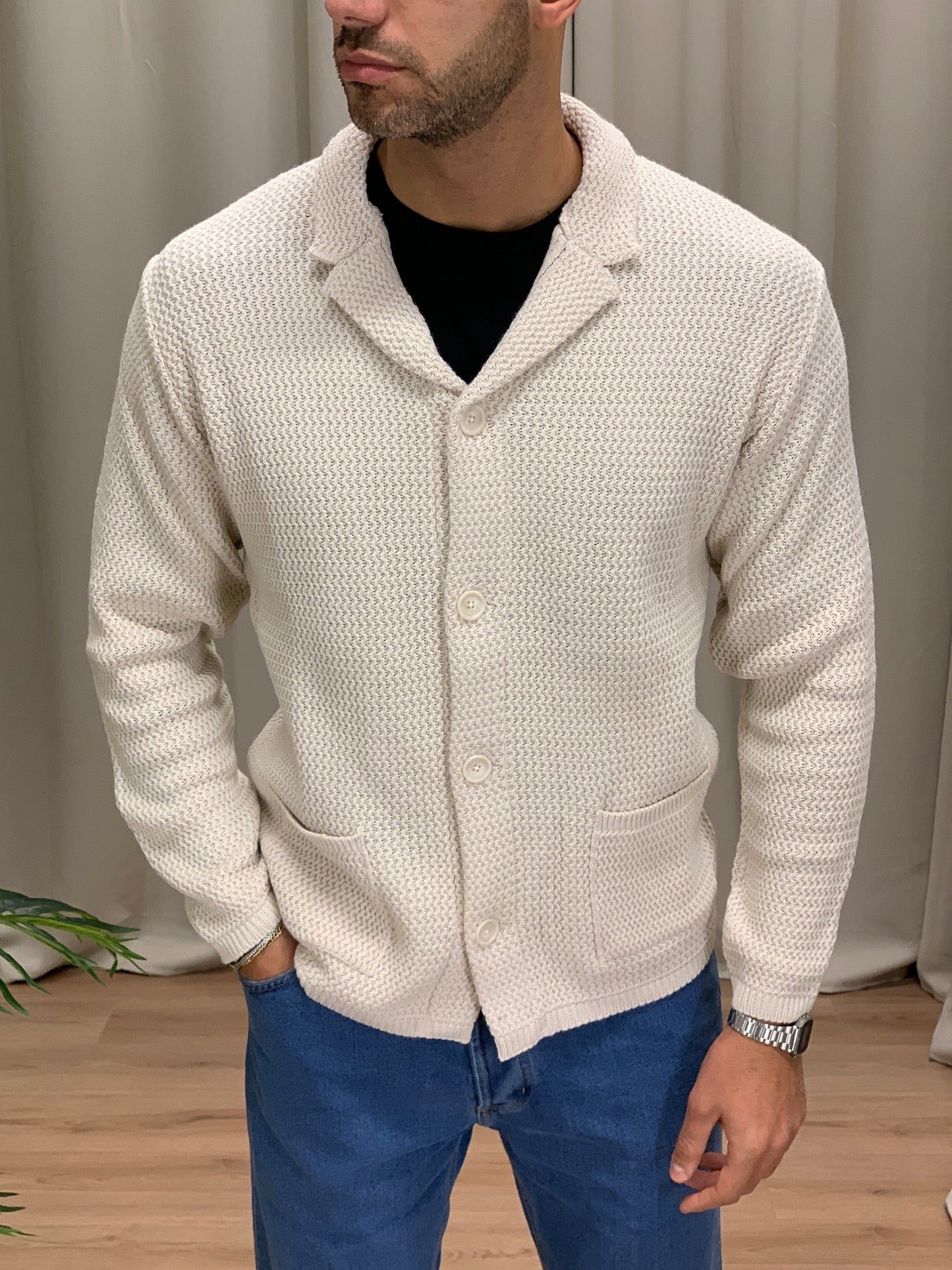 Giacca in maglia con taschini col. Avorio