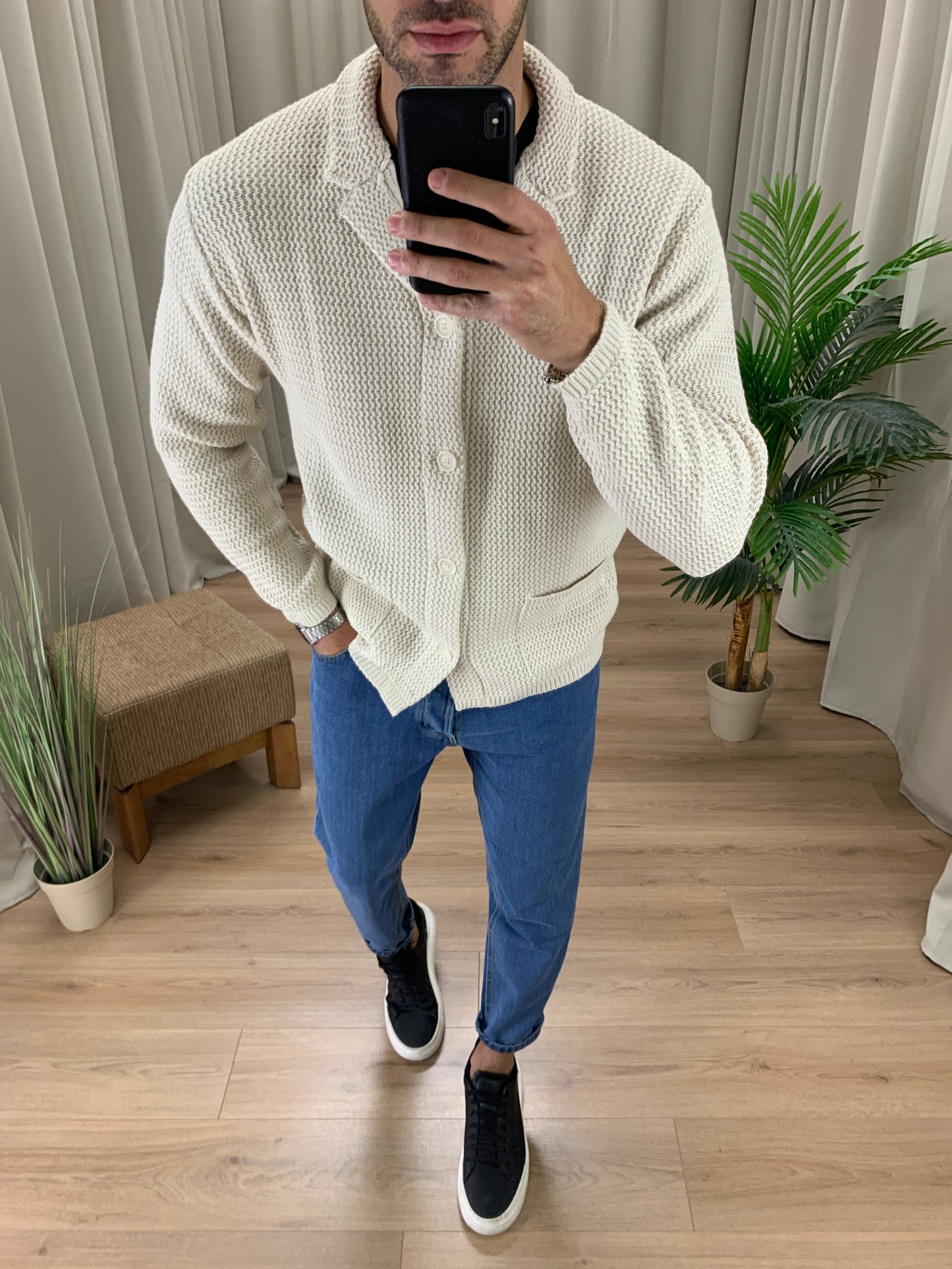 Giacca in maglia con taschini col. Avorio