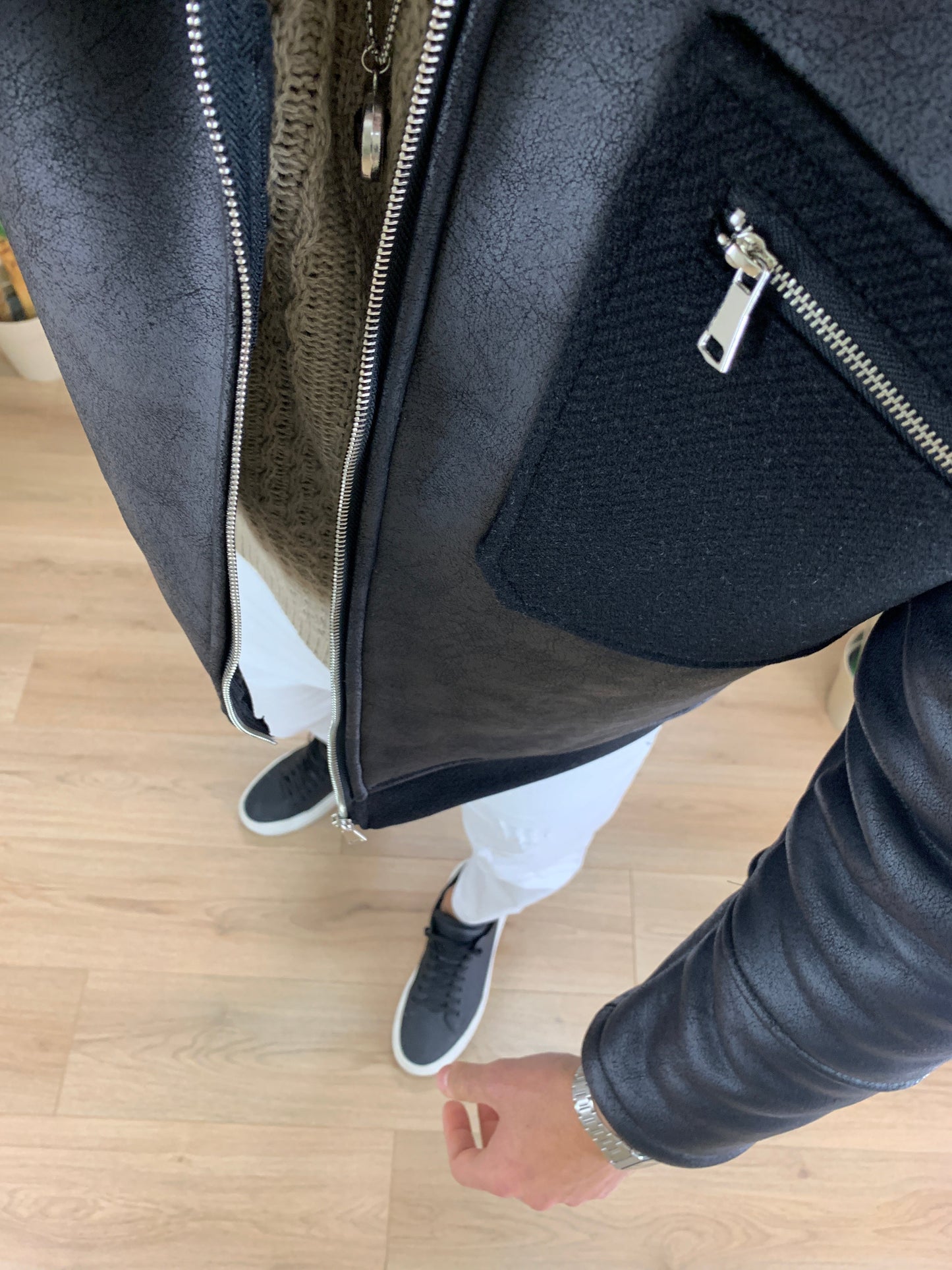 Montone con interno in Eco Pelliccia col. Nero