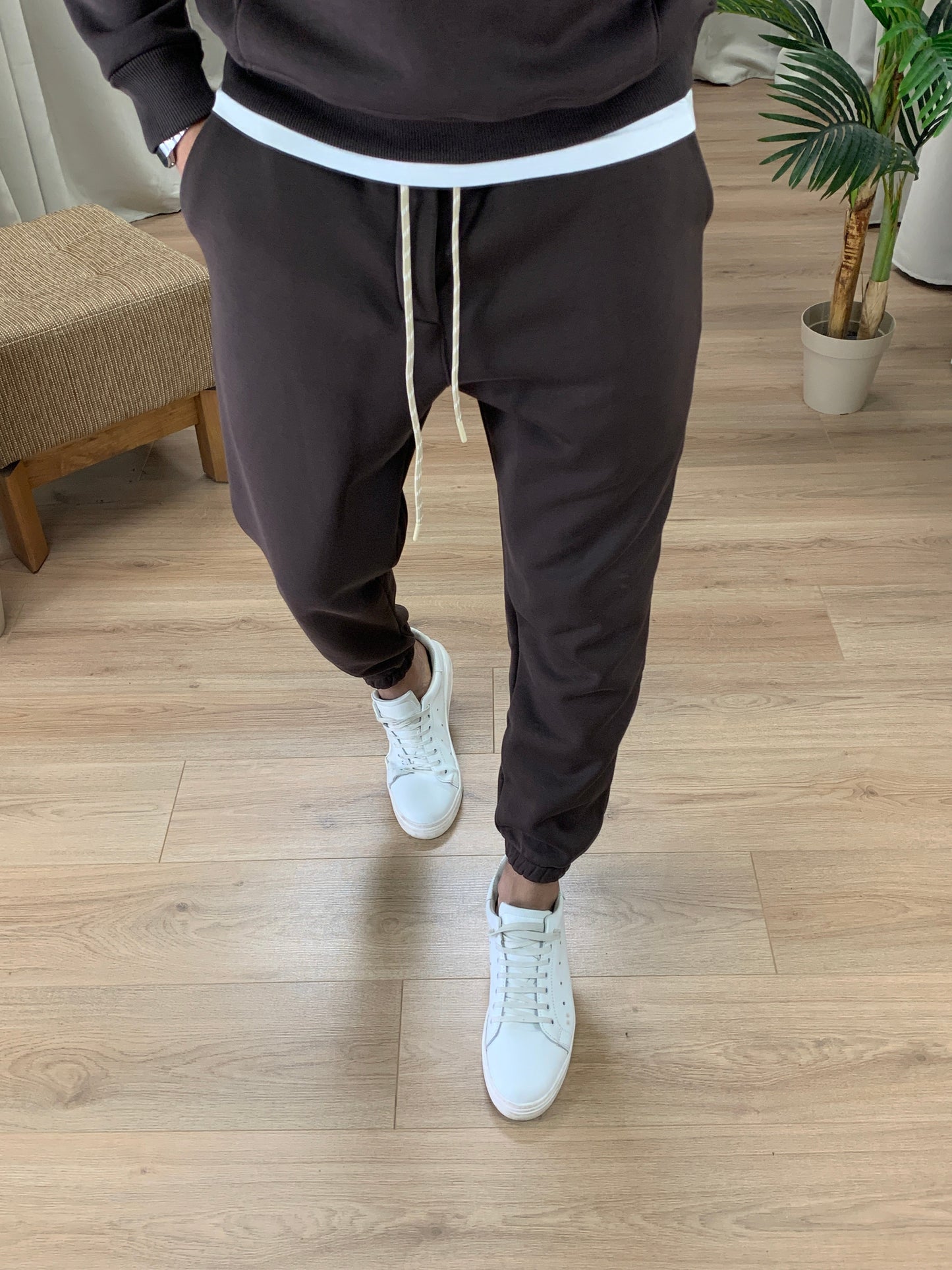 Completo New York Basic con cappuccio col. Coffee