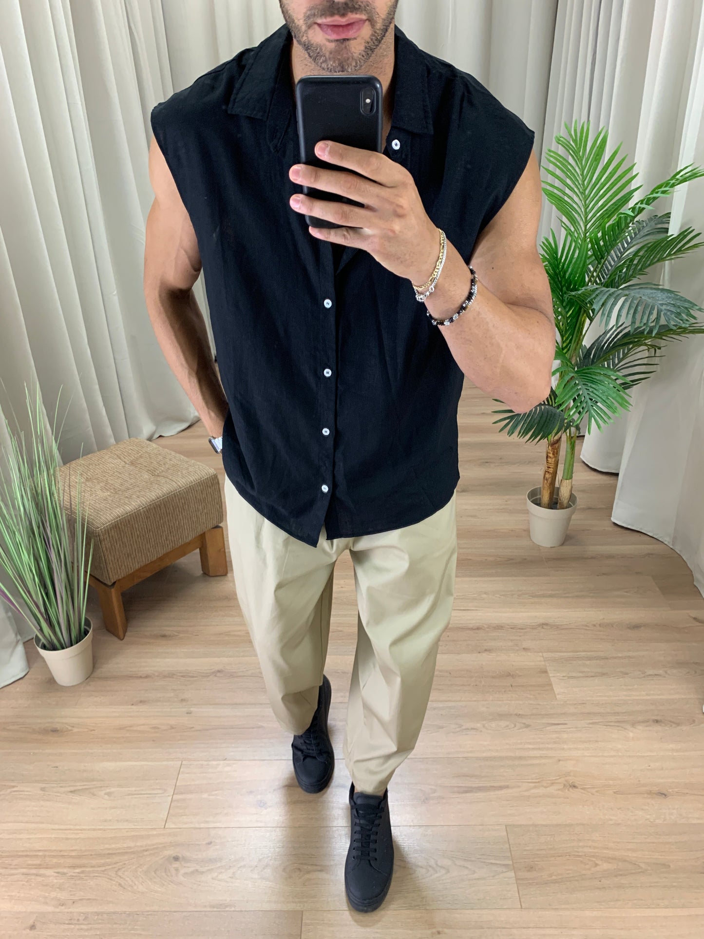 Camicia smanicata Over in Lino col. Nero