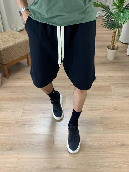 Bermuda Interlock Garzato con Elastico in Vita col. Nero