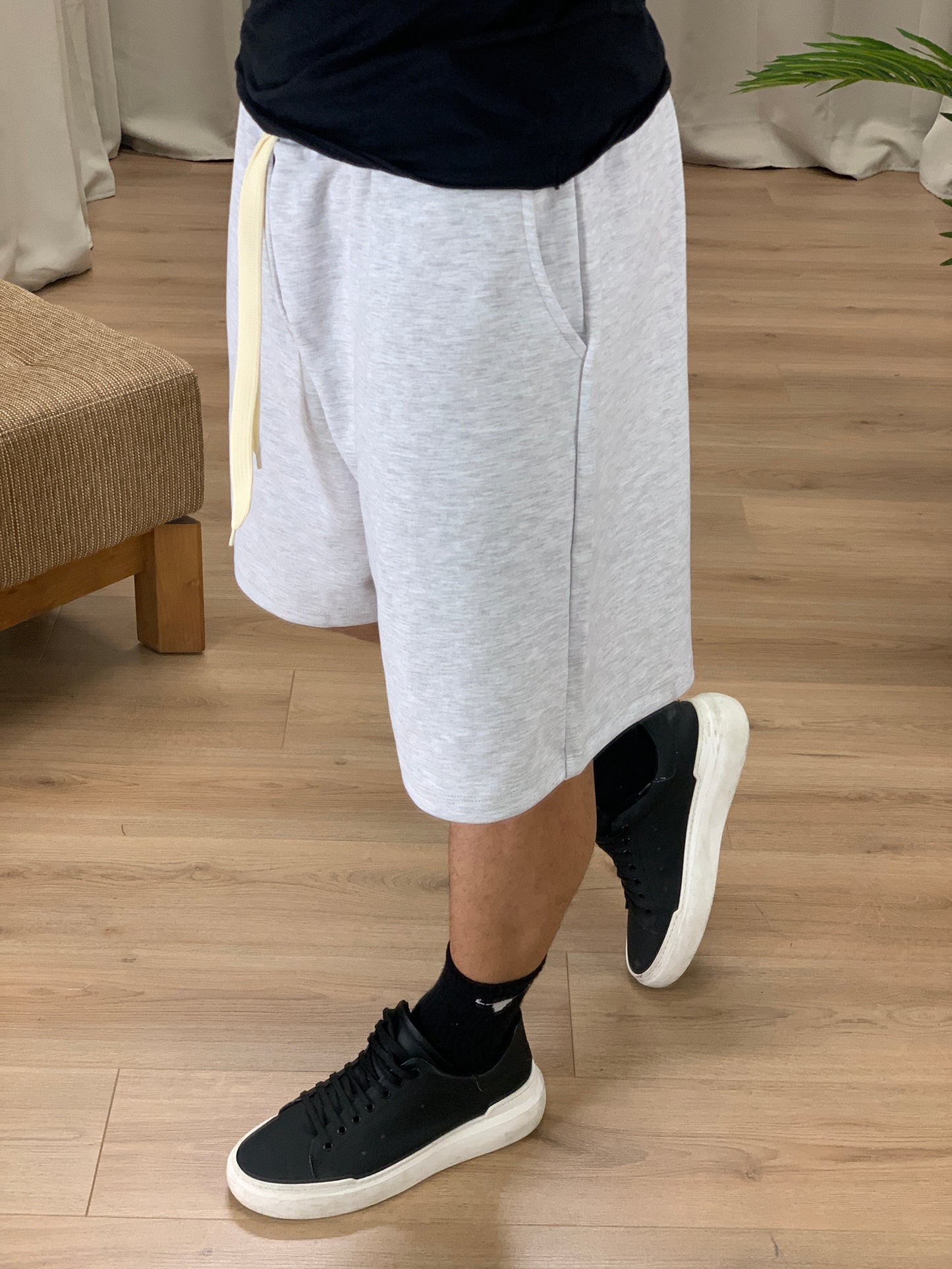 Bermuda Interlock Garzato con Elastico in Vita col. Grigio