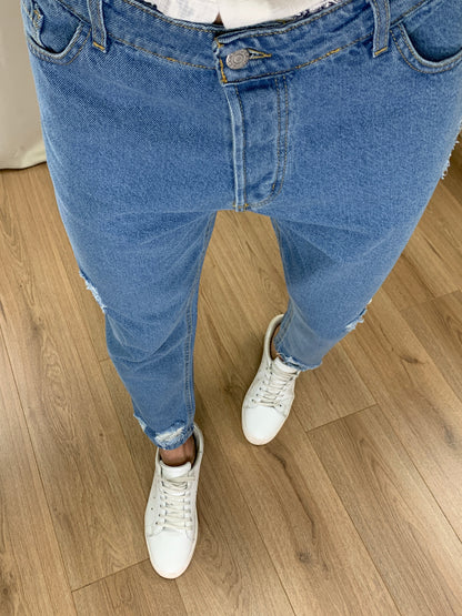 Jeans Astrik con Leggere Abrasioni col. Denim