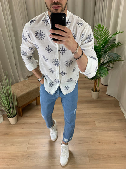 Jeans Astrik con Leggere Abrasioni col. Denim