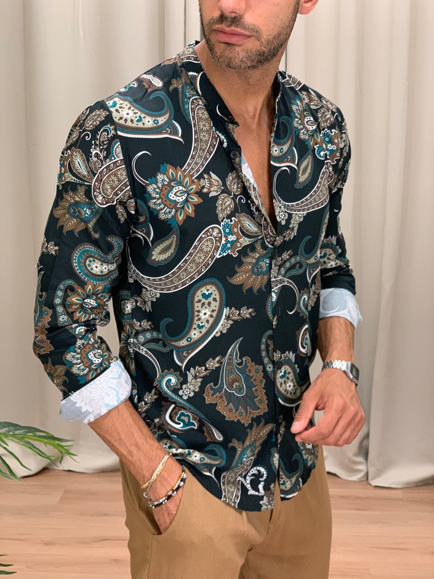 Camicia Natuzi con fantasia in viscosa col. Nero