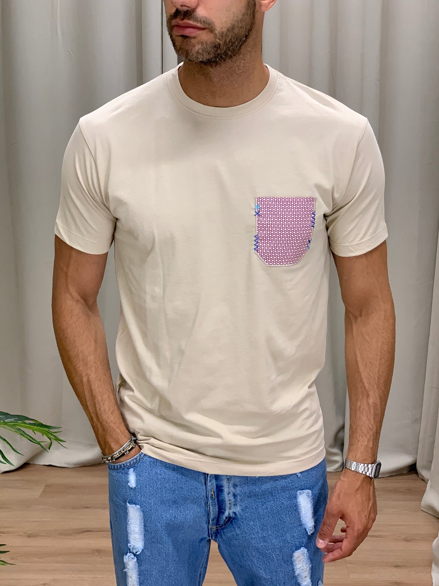 T-shirt Resort con Taschino col. Beige