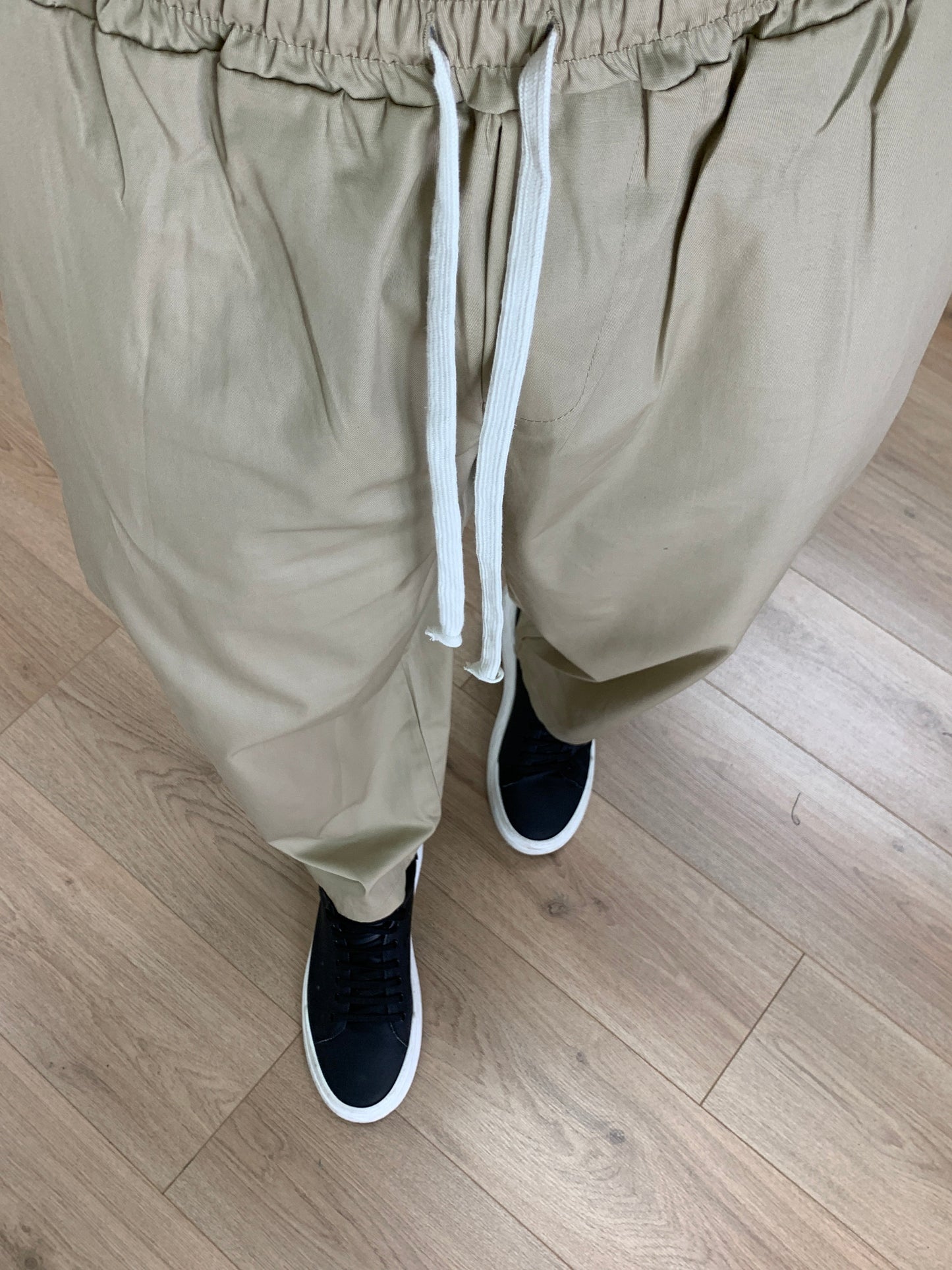 Pantalaccio Balloon con elastico in Vita col. Beige